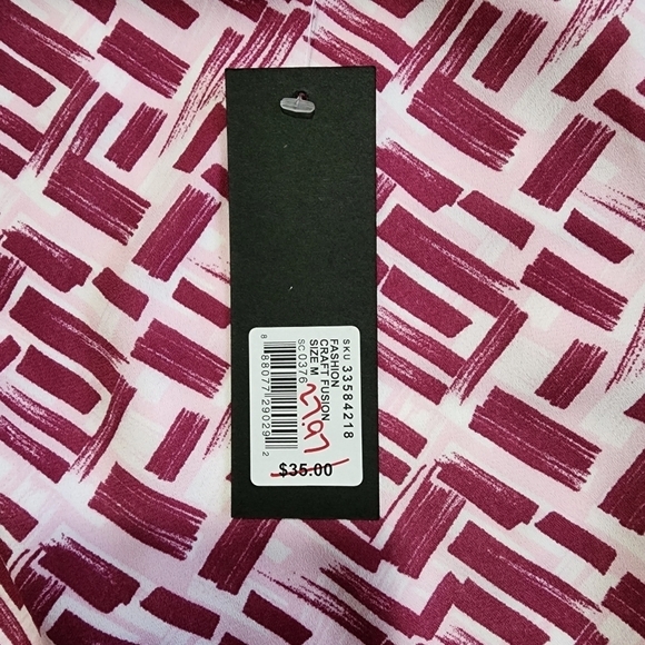 3/$25 NWT GNW Sleeveless Tank Blouse - Medium - Picture 8 of 9